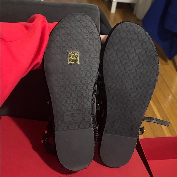 NIB Valentino Garavani Women's Rockstud Espadrille Black Sandals size 9 - Picture 8 of 11